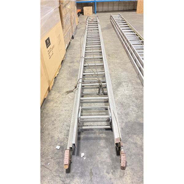 60' ALUMINUM EXTENSION LADDER