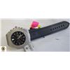 Image 1 : OUGEES MENS STAINLESS STEEL WATER RESISTANT QUARTZ