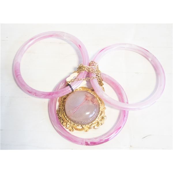 BANCGLES & CHAIN WITH EMBLEM