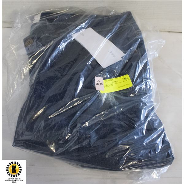 JEANS SIZE 20