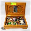 Image 2 : JEWELRY BOX FULL OF 1970-1980'S EARRINGS ETC