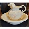 Image 2 : CREAM COLORED HAND PITCHER & BASIN