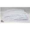 Image 1 : 16" X 16" MICROFIBER TOWELS 20 PACK