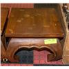Image 1 : WOOD PLANT STAND 11.75" SQUARE X 10" HIGH