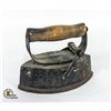 Image 1 : VINTAGE SAD IRON