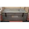 Image 1 : GALVANIZED METAL TRUNK 13" X 35.5" X 18"
