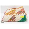 Image 1 : VINTAGE PATCHWORK QUILT LINED & TUFTED