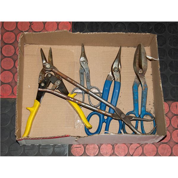 LOT OF INDUSTRIAL SCISSORS