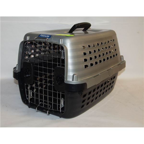 SMALL PETMATE CARRIER