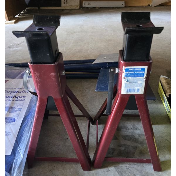 PAIR OF JACK STANDS