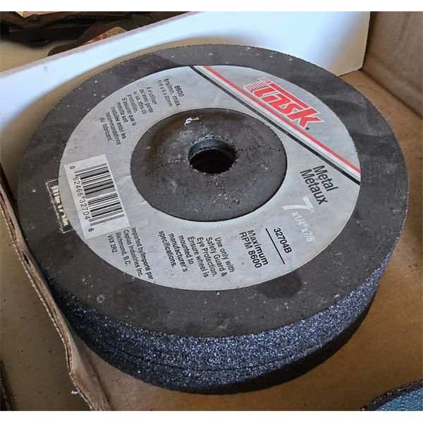 9 NEW TASK 7" X 1/4" X 7/8" METAL GRINDING DISCS