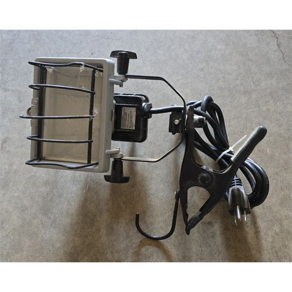 CLIP ON MINI WORK LIGHT