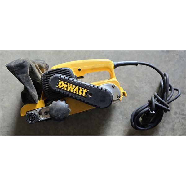 DEWALT 3" X 21" BELT SANDER
