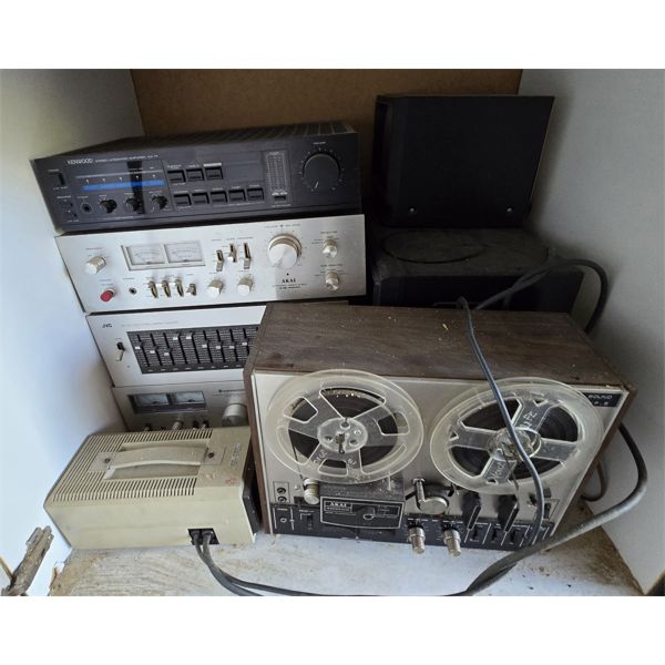 VINTAGE STEREO EQUIPMENT