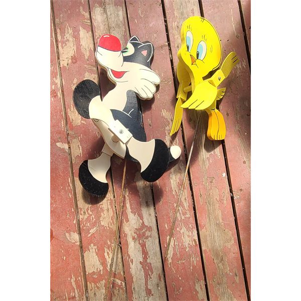 SYLVESTER & TWEETY BIRD WHIRLIGIG LAWN ORNAMENTS