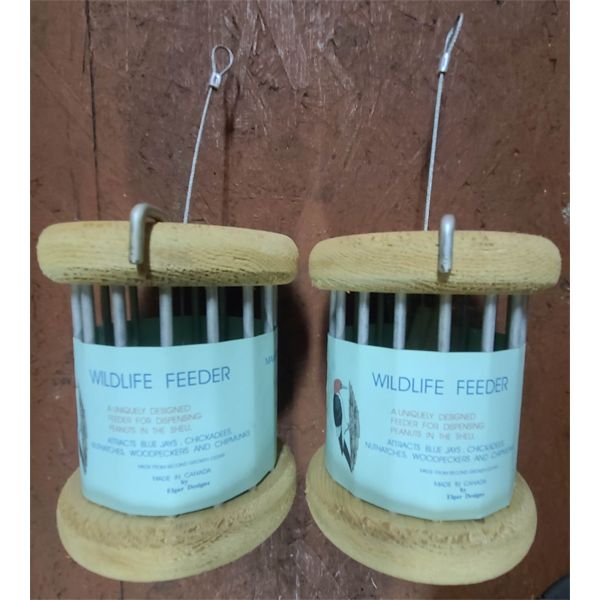 2 NEW WILDLIFE PEANUT FEEDERS