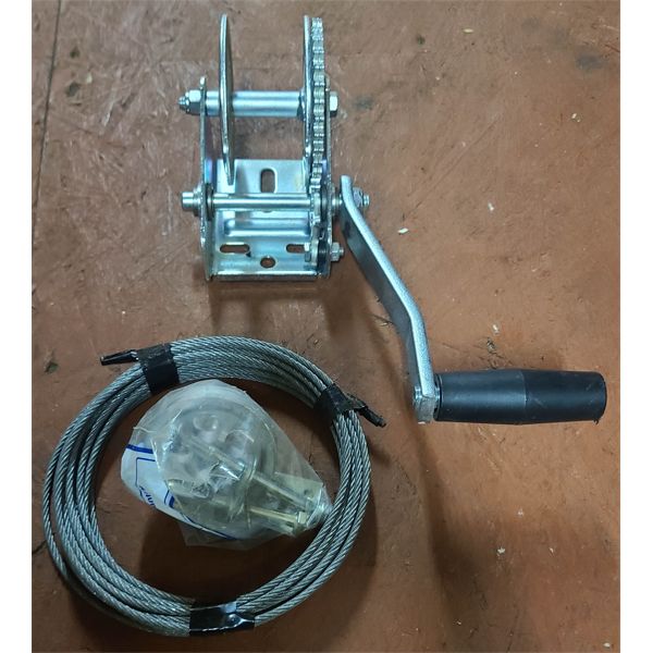 T900 TRAILER WINCH MAX. LINE PULL 900 LBS
