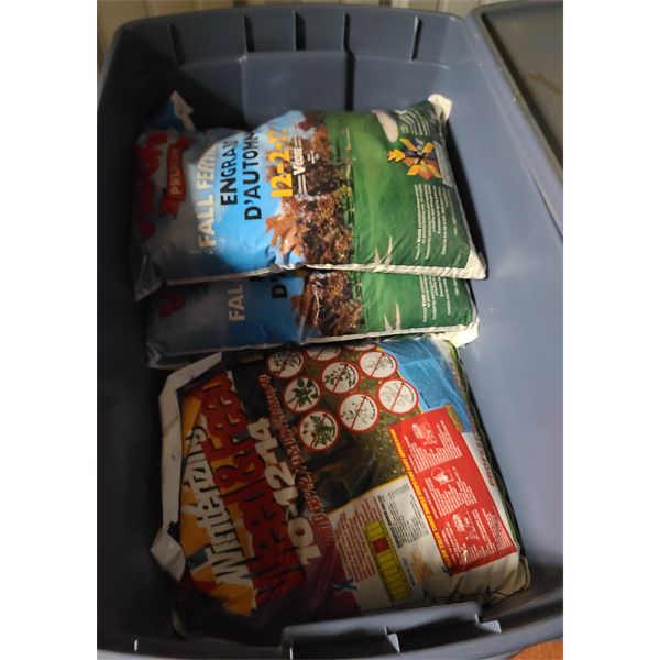 BIN OF ASSORT. LAWN FERTILIZER 