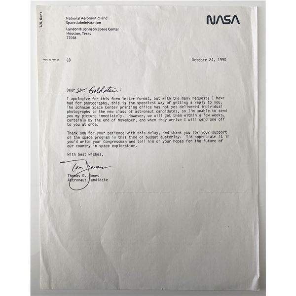 Astronaut Thomas D. Jones signed Nasa letter