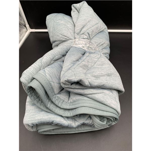 Cooling Throw Blanket 50" x 60"