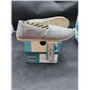 Image 1 : Toms Classic Canvas Shoes (Size 7) Women's