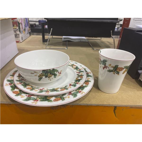 Dinner Plates, Desert Plates, Bowls and Mugs Holiday Set