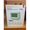 Image 2 : Honeywell Home RTH7600D 7-Day Programmable Touchscreen Thermostat