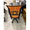Image 2 : Orange Mesh Back Rolling Office Chair