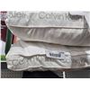 Image 2 : Lot of 2 Standard Queen Size Calvin Klein Bed Pillows