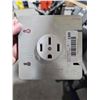 Image 3 : 14-50R - 50A RANGE OUTLET WITH 4 11/16”, COVER PLATE - 4-wire outlet, 50A-120/240V, White
