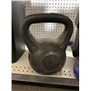 Image 2 : Weight Training Kettle Bell - Aprox 5 Lbs