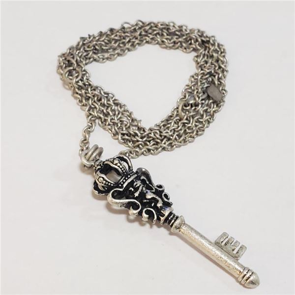 Necklace (~Size 0) (~length 38inches) (~weight 27.7g), Suggested Retail Value $200 (Estimated Sellin