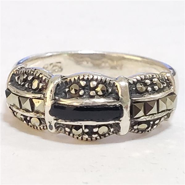 0Si Marcasite Ring (~Size 7)(Ring is resizable for $40) (~length 0inches) (~weight 3.28g), Suggested