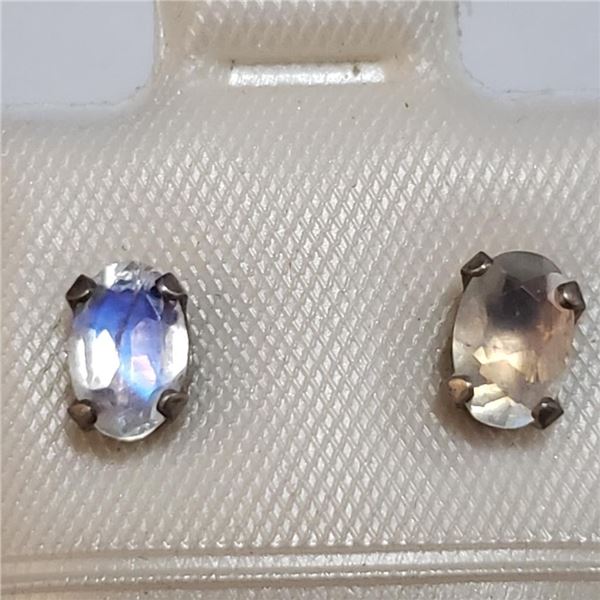 Silver Moonstone Earrings (~Size 0) (~length 0inches), Suggested Retail Value $100