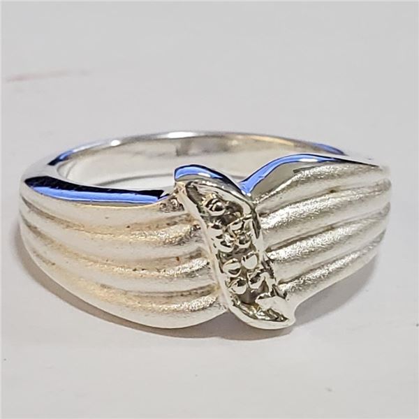 Silver Cubic Zirconia Ring (~Size 6)(Ring is resizable for $40) (~length 0inches) (~weight 5.19g), S