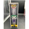 Image 4 : Funko Batman Comic Book Display Case & The Joker Pop Vinyl Limited Edition 2022 Winter Convention Ex