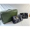 Image 1 : Luggage lot