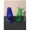Image 2 : Assortment of vases