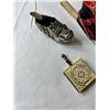 Image 4 : Vintage Lighters and Ashtrays