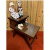 Image 1 : 2 Tier End Table with Decor