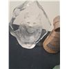 Image 2 : Assorted home decor