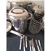 Image 2 : Kitchen lot
