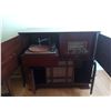 Image 1 : Antique Record Player and Radio Speaker Wooden Cabinet