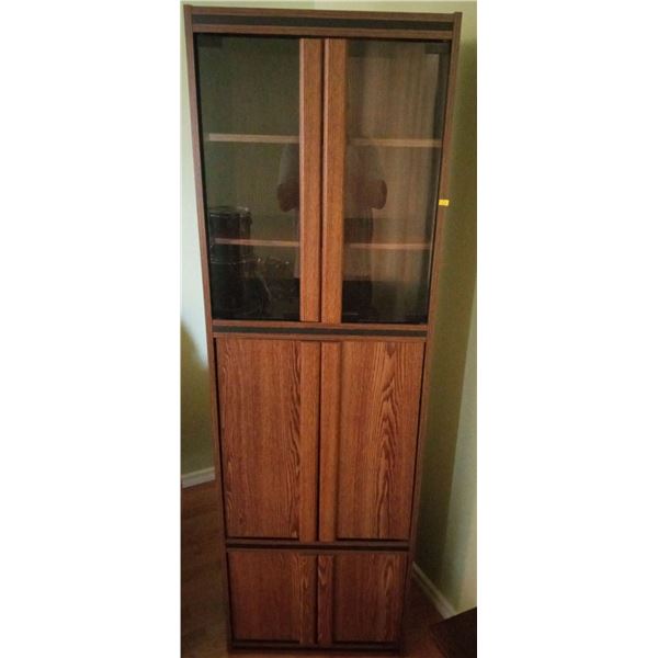 Oak  Display /  China Cabinet