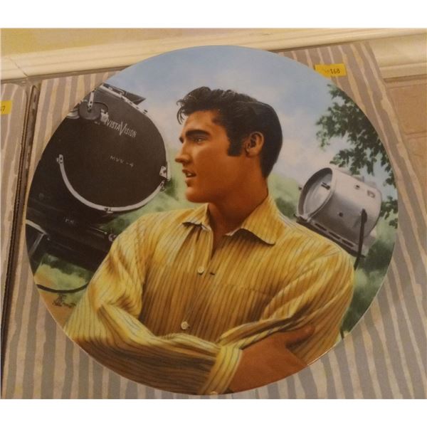 Elvis Delphi Plate 7 - "Elvis in Hollywood" by Bruce Emmett IN BOX