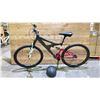 Image 2 : SHIMANO 21 SPEED BICYCLE WITH HELMET