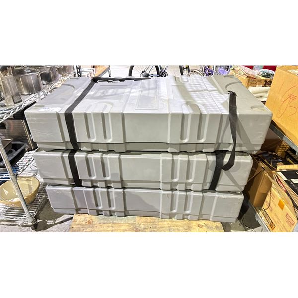 3- DISPLATRIX SLATWALL FLOOR DISPLAY IN ROLLING CASES