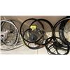 Image 3 : SHELF LOT OF ASSORTED E-BIKE WHEELS