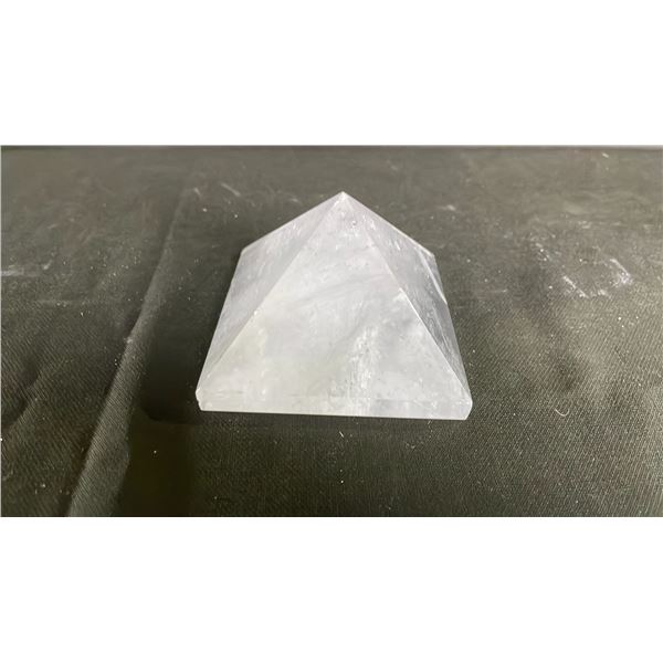 3.9" CLEAR QUARTZ PYRAMID