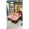 Image 2 : LOT OF 8 POLY & BARK PINK CHAIRS